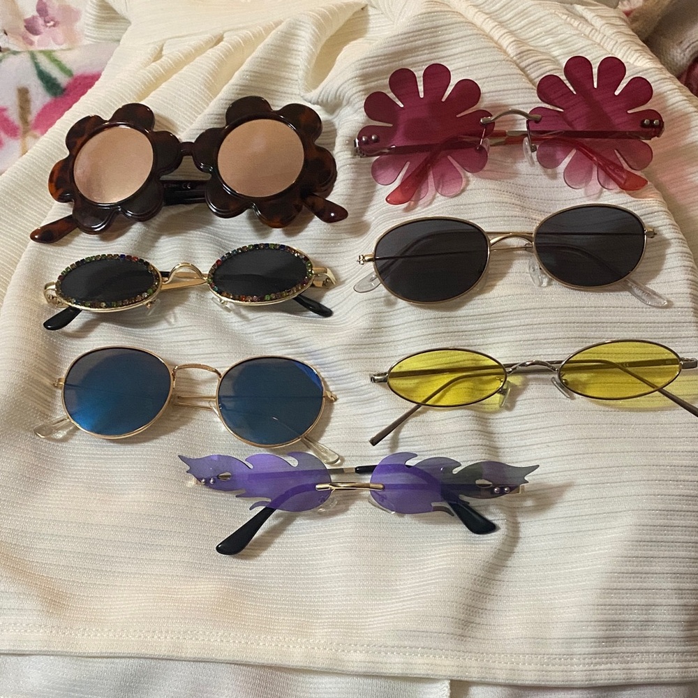 Trendy Sunglasses Collection 7 pairs flowers flames circles mini etc
